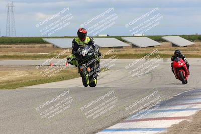 media/Apr-26-2024-TrackDaz (Fri) [[c4b677d280]]/B Group/120pm (Wheelie Bump)/